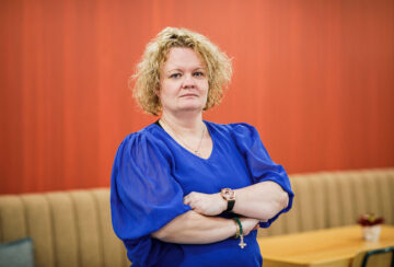 jeanette amper liggande